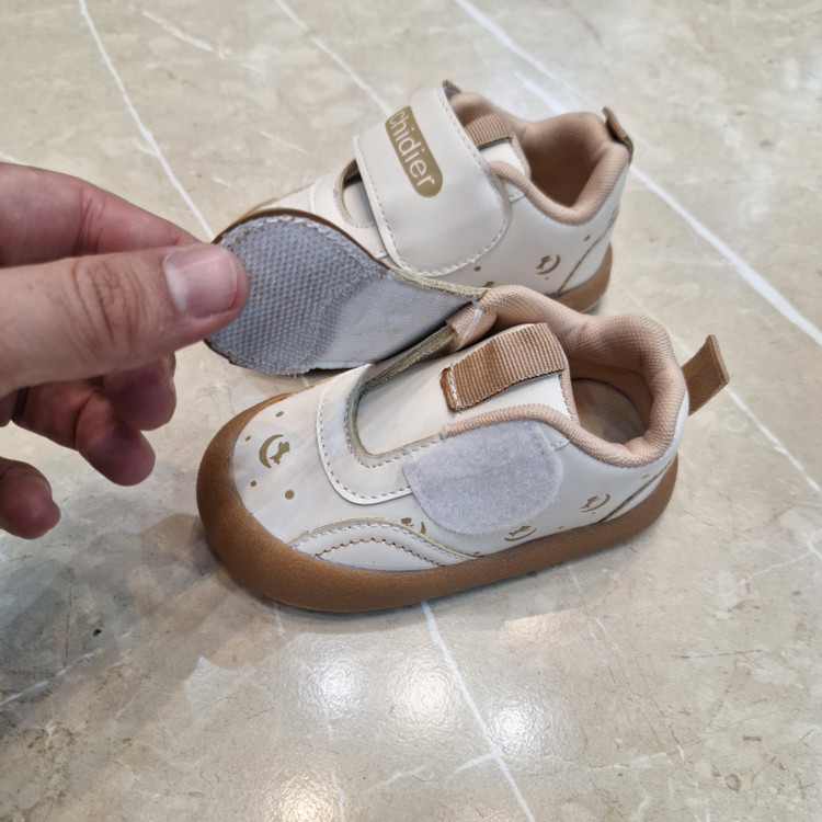 کتونی بچه گانه چسبی نرم و سبک